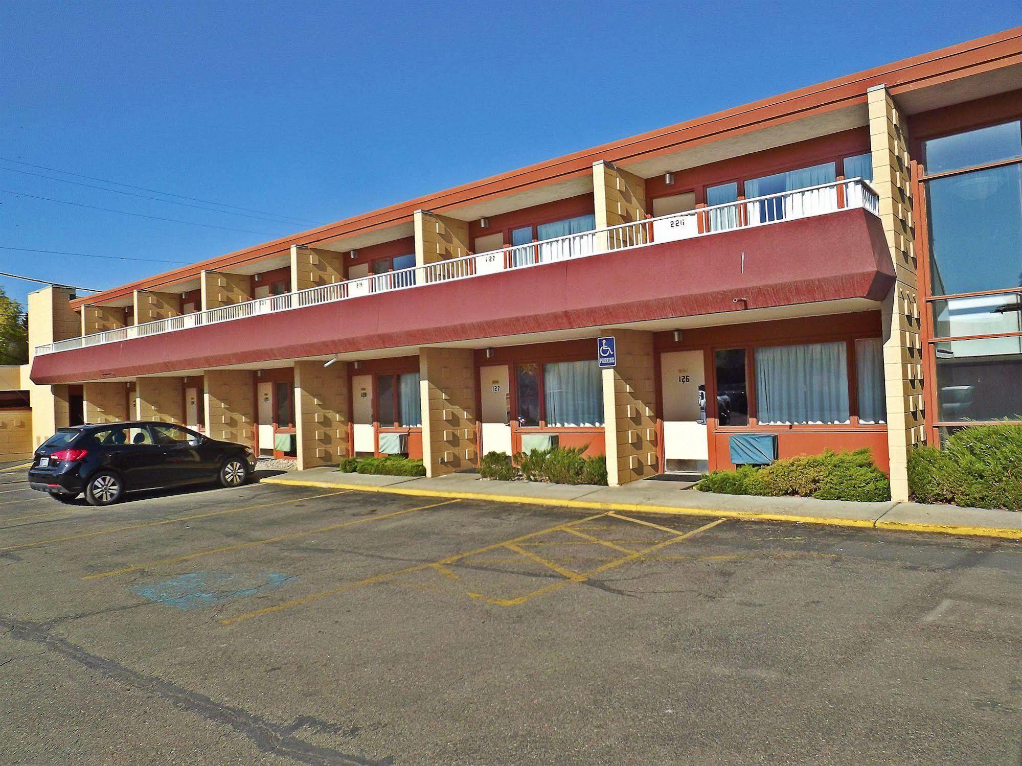 Travelodge By Wyndham Kalispell Bagian luar foto