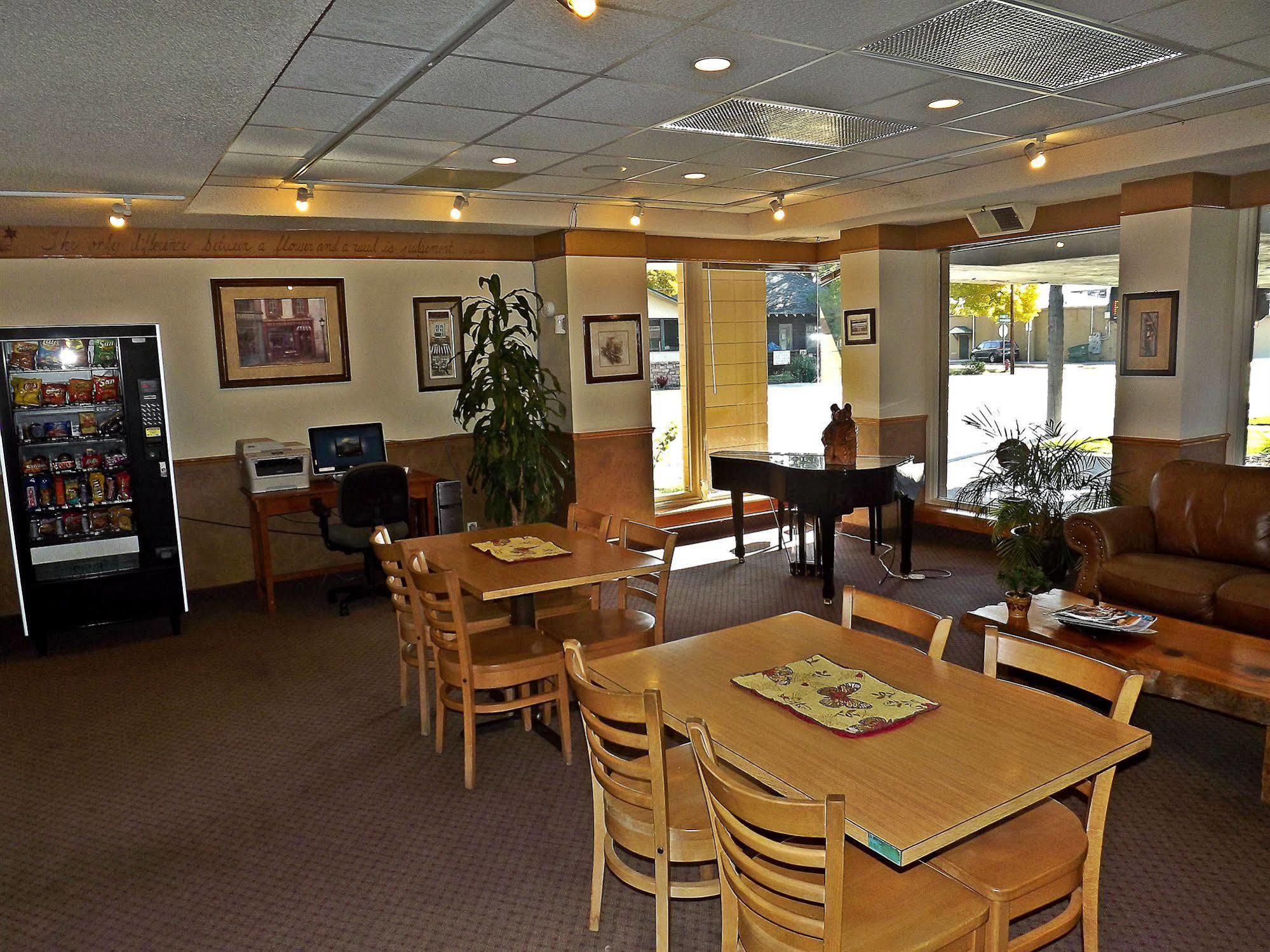 Travelodge By Wyndham Kalispell Bagian luar foto