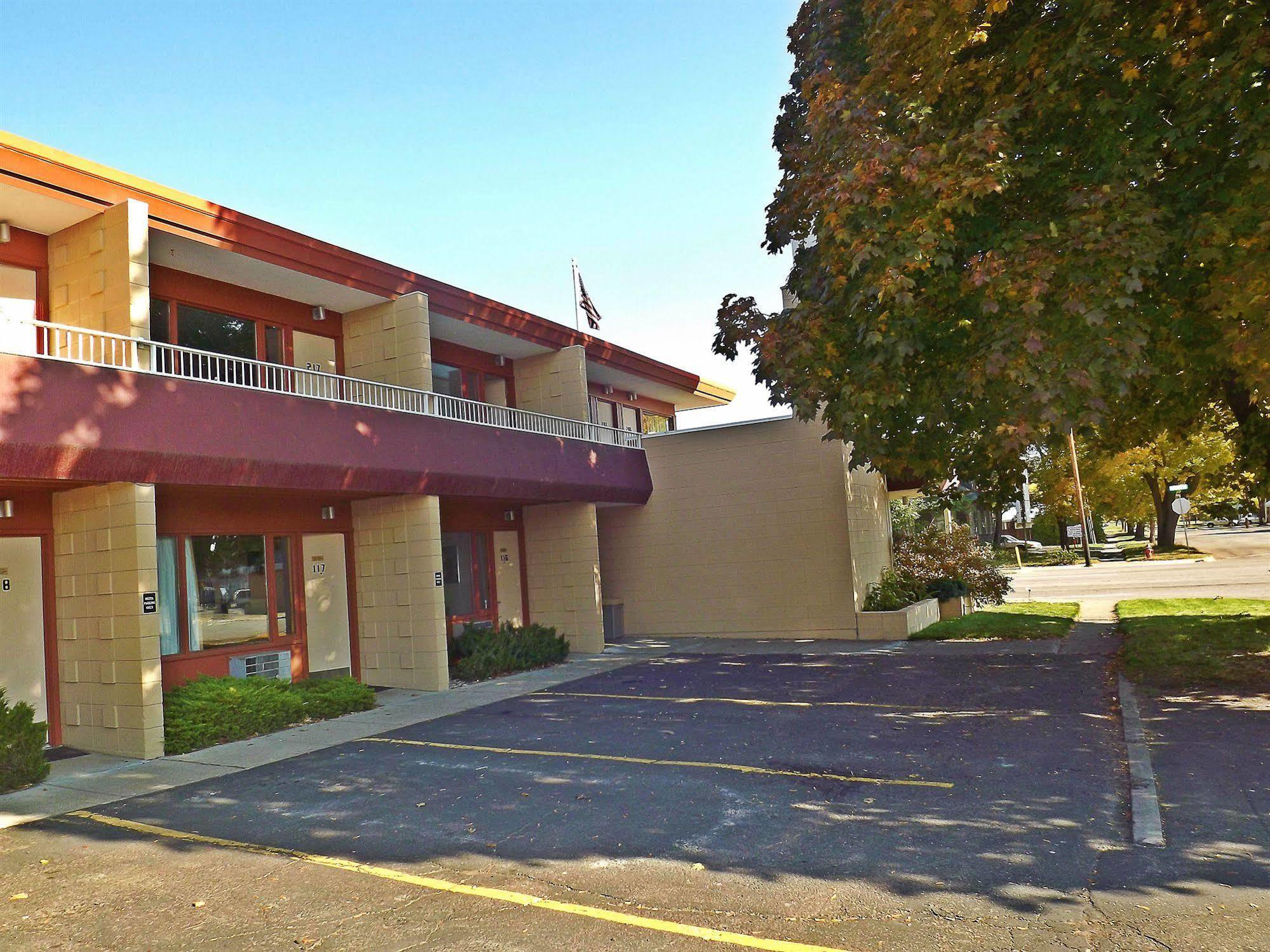 Travelodge By Wyndham Kalispell Bagian luar foto